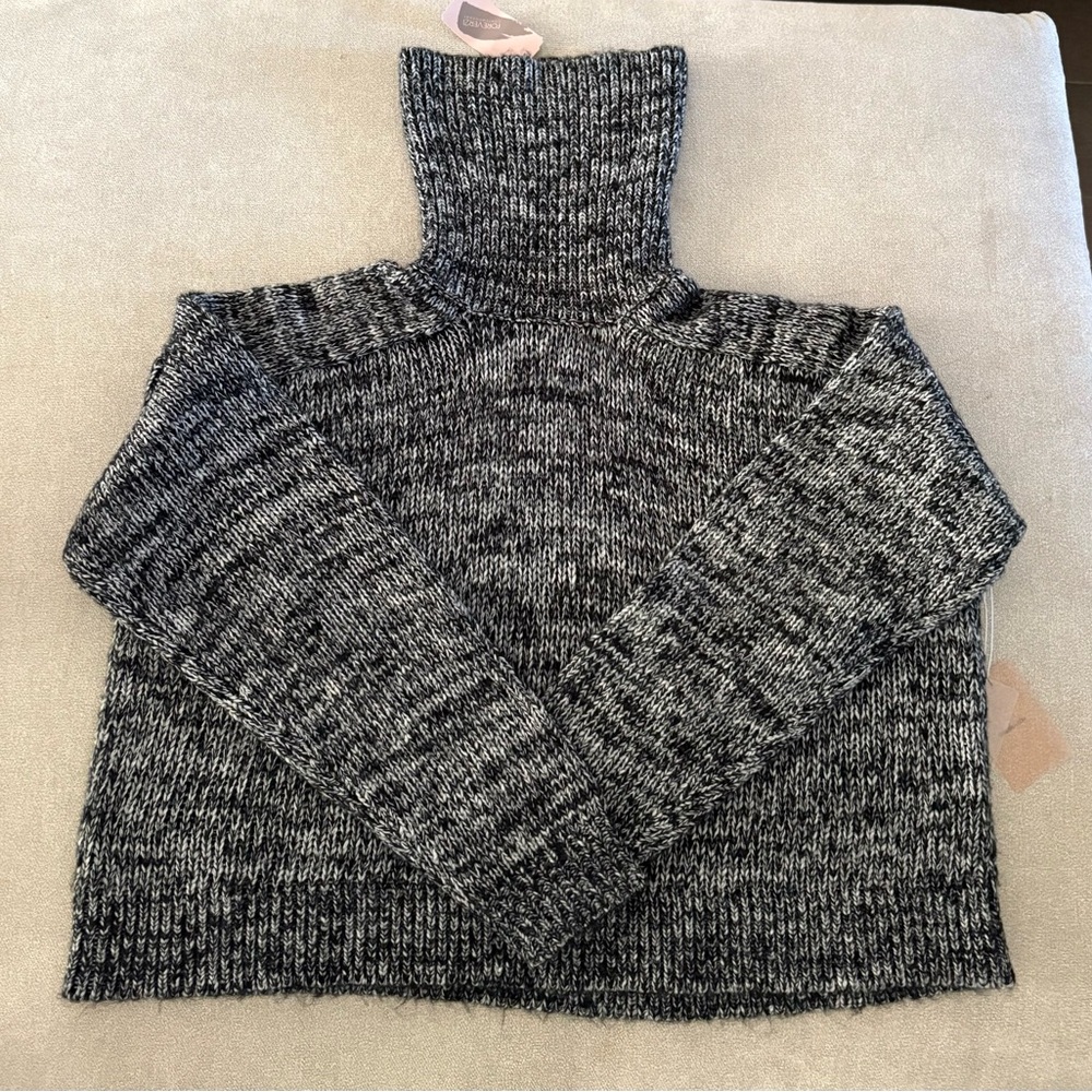 NWT Marled Black and Gray Turtleneck Sweater by Forever 21
